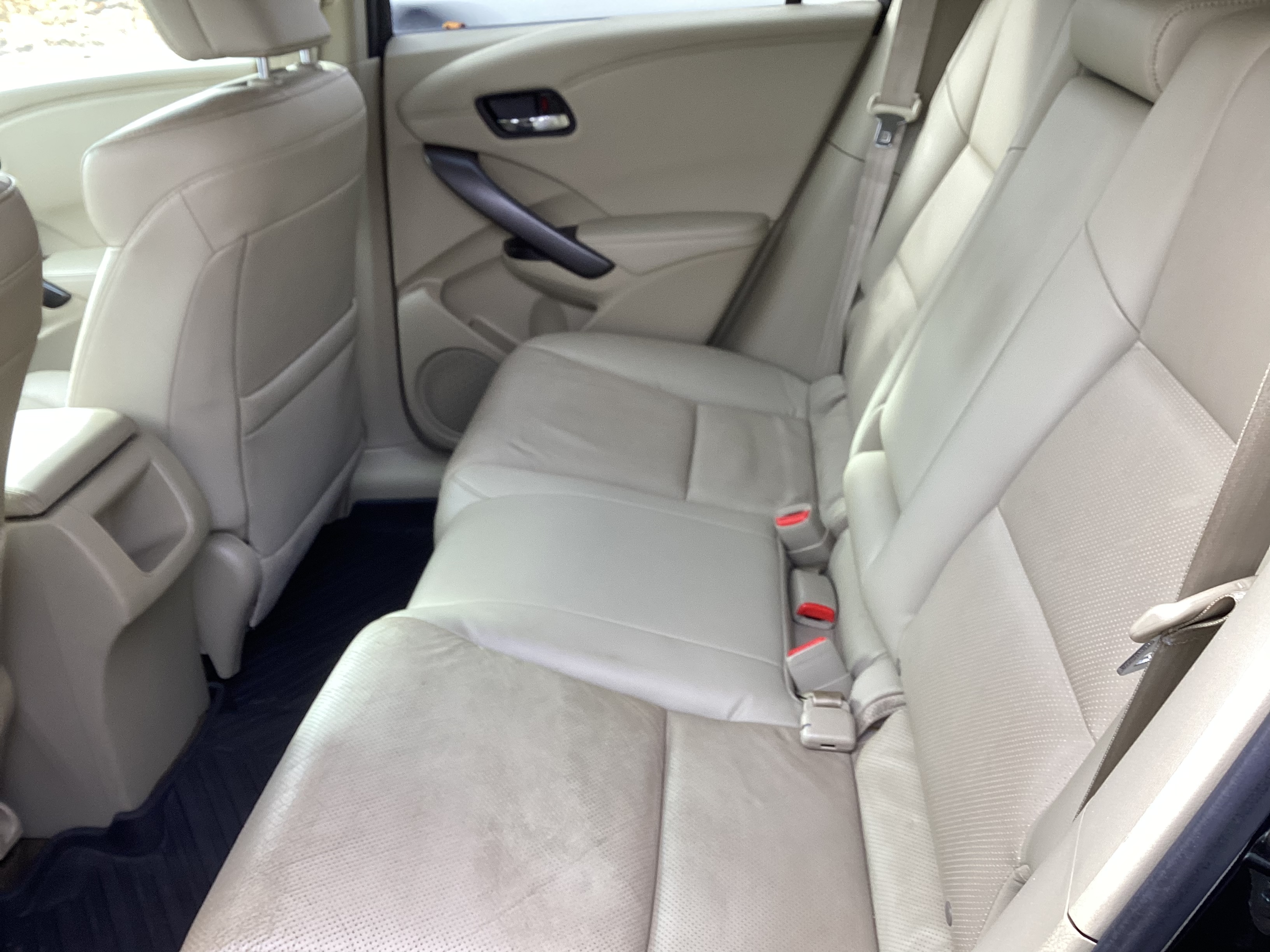 2014 Acura 4 door SUV